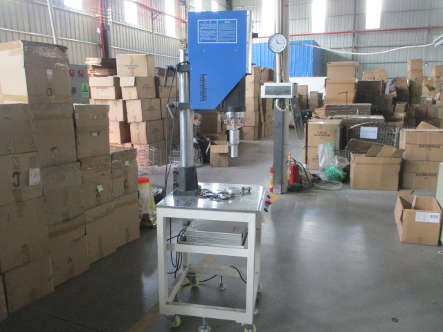 Ultrasonic Assembly Machine